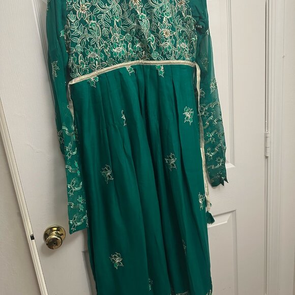 Indian Pakistani Long Dress/Gown/Maxi for 11-13yr Girl - Picture 9 of 11